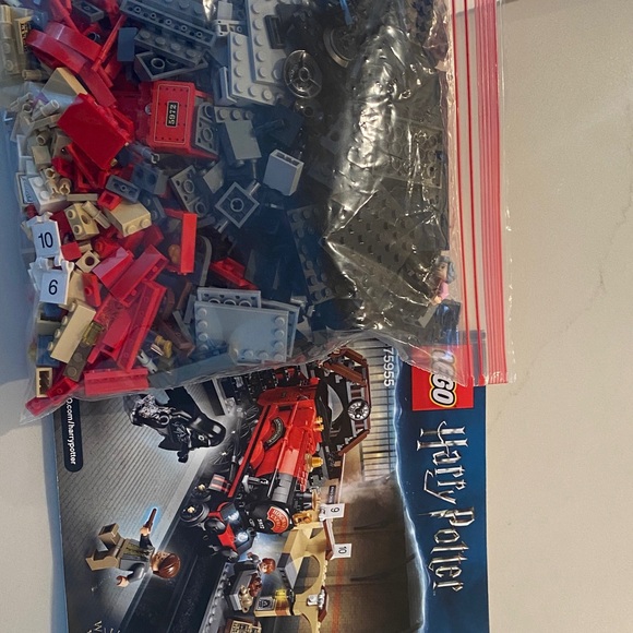 LEGO Set 75955 Harry Potter Red Hogwarts Express Set - Picture 10 of 10